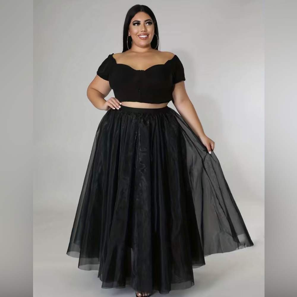 NWOT MAXI TULLE SKIRT 3x